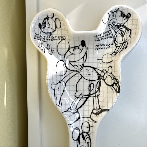 Disney Mickey Mouse Sketchbook Sketch Book Ceramic Kitchen Spoon Rest Dish- NWT - Picture 4 of 6